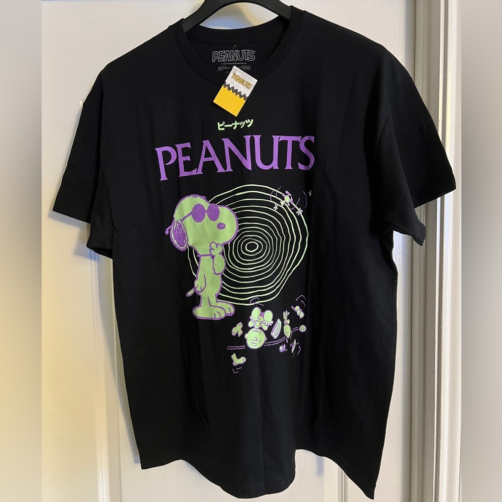 Peanuts Black Tee size XL